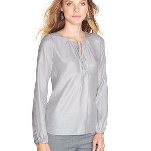 White House Black Market Blouse NWT Silver Gray Tie Neck Silk, Size 6P